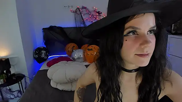 CassieEvans online show from October 26, 6:36 am