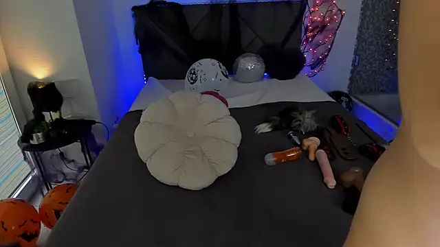 CassieEvans online show from October 27, 6:36 am