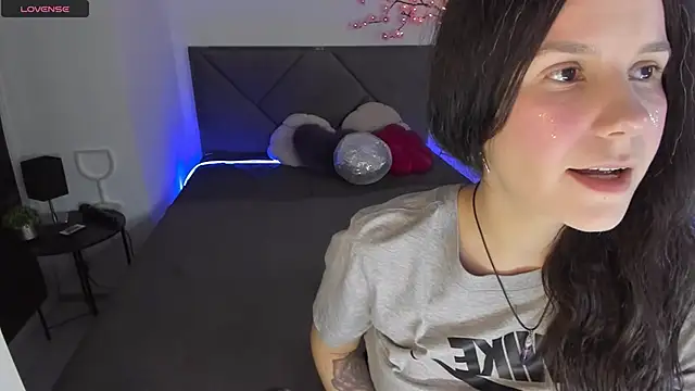 CassieEvans online show from May 5, 5:32 am