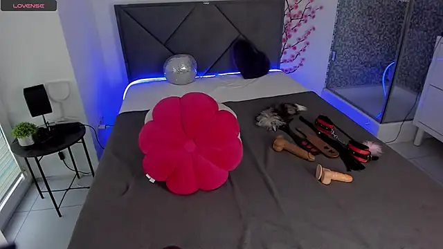 CassieEvans online show from September 30, 5:35 am