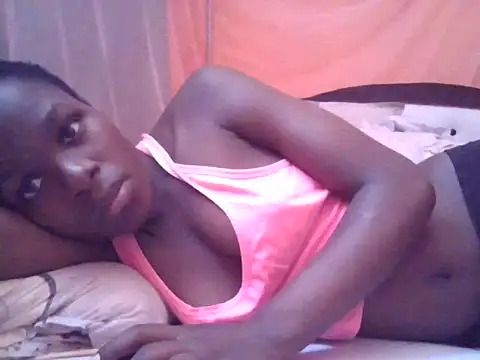 ebonyvalleria1 online show from June 18, 10:20 am