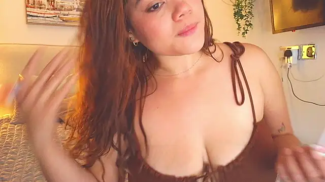 Snapshot of Daisy_Brown01 chatting on June 11, 3:53 pm Daisy Brown01 online show from June 11, 3:53 pm