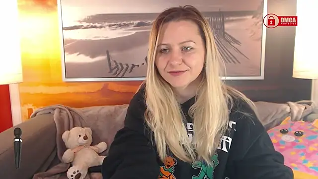 Snapshot of BigBoobsARRI chatting on February 15, 11:39 am BigBoobsARRI online show from February 15, 11:39 am