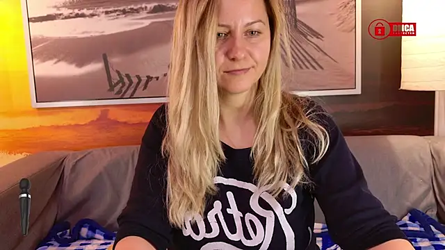 Snapshot of BigBoobsARRI chatting on March 22, 9:45 am BigBoobsARRI online show from March 22, 9:45 am