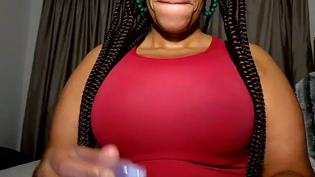 SexyFreaky  online show from May 11, 12:01 am