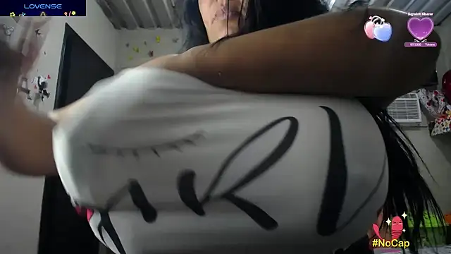 Snapshot of _sonia_bigboobs chatting on February 26, 9:55 am sonia bigboobs online show from February 26, 9:55 am