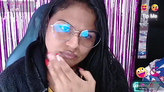 SweetAlmaa online show from February 26, 10:15 am