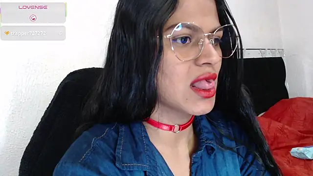 SweetAlmaa online show from November 9, 1:37 pm