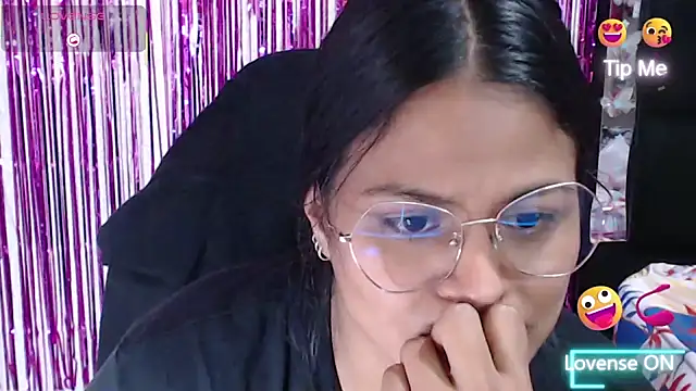 SweetAlmaa online show from February 19, 7:22 pm