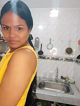 SweetAlmaa online show from November 19, 4:40 pm