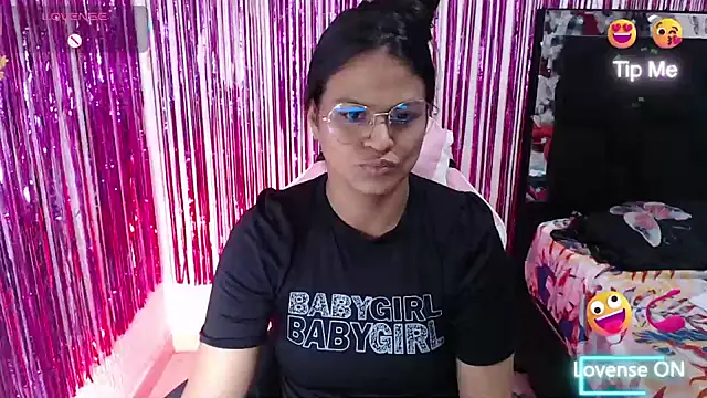 SweetAlmaa online show from March 14, 11:38 am