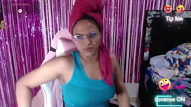 SweetAlmaa online show from March 29, 10:11 pm