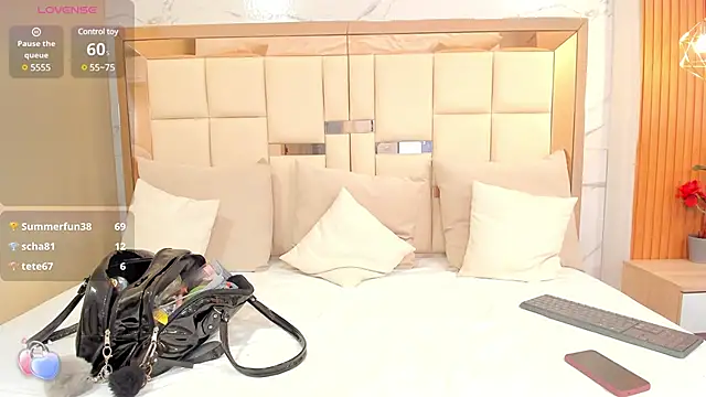 Snapshot of fabiana_rodriguez chatting on January 21, 1:50 am fabiana rodriguez online show from January 21, 1:50 am