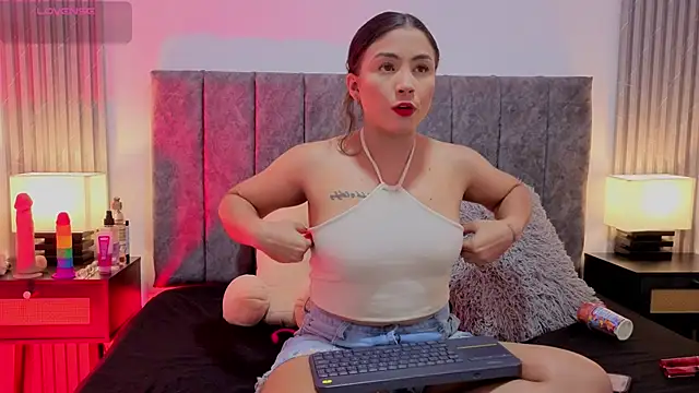 Ema Stone65 online show from October 27, 8:21 pm