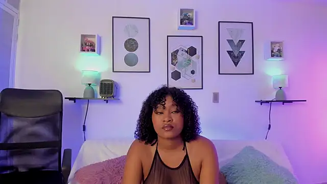 Snapshot of ohrianagibson chatting on December 2, 1:09 am ohrianagibson online show from December 2, 1:09 am