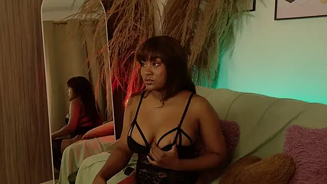 Snapshot of ohrianagibson chatting on October 4, 1:07 am ohrianagibson online show from October 4, 1:07 am