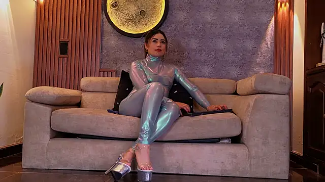 sharith gh online show from June 5, 7:30 pm