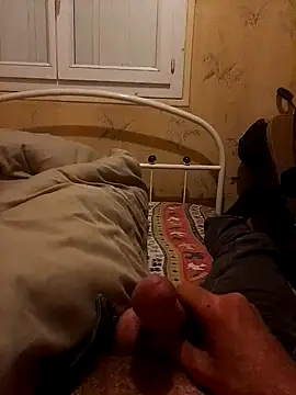 Snapshot of seba_tien chatting on October 4, 5:31 am seba tien online show from October 4, 5:31 am