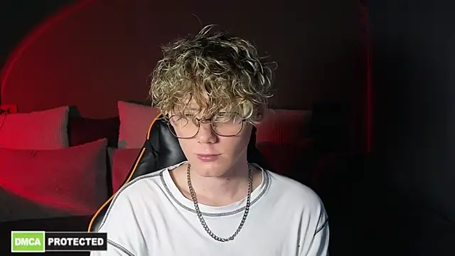 Keytaro online show from March 26, 1:42 pm