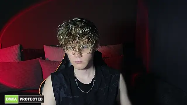 Keytaro online show from March 30, 2:51 pm