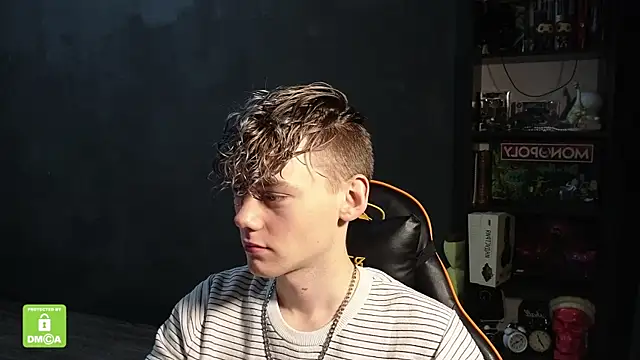 Keytaro online show from November 30, 12:50 pm