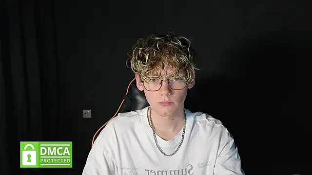 Keytaro online show from April 28, 2:49 am