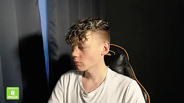 Keytaro online show from January 8, 1:50 pm