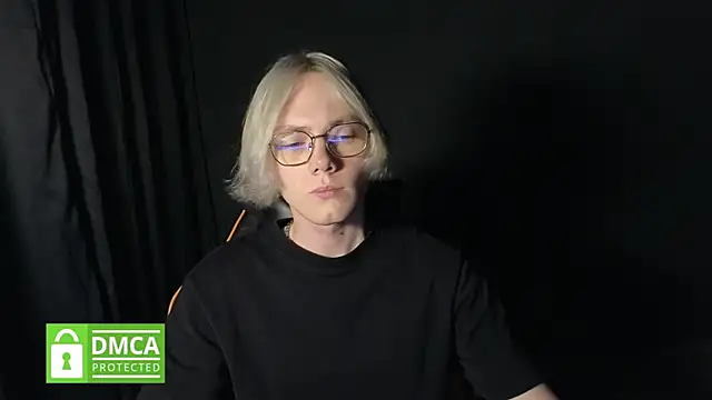 Keytaro online show from May 25, 1:21 pm