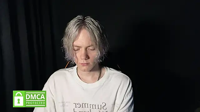 Snapshot of Keytaro chatting on June 12, 9:18 am Keytaro online show from June 12, 9:18 am