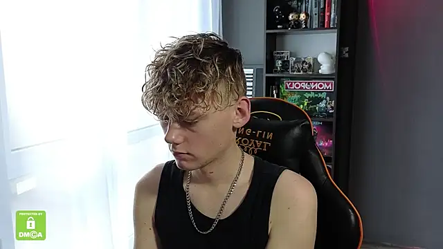 Keytaro online show from October 31, 10:45 am