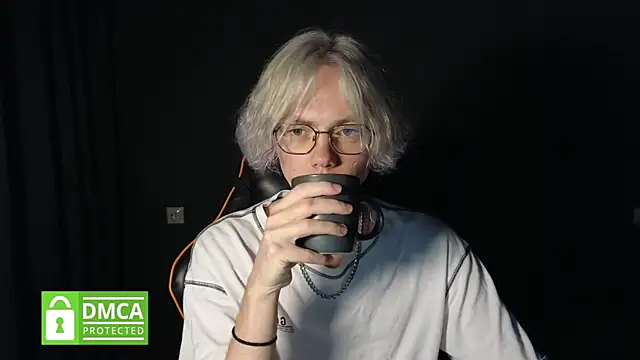 Keytaro online show from May 9, 11:52 pm