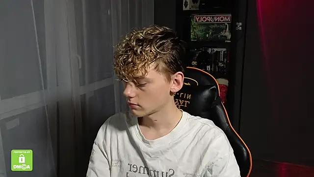 Keytaro online show from October 21, 11:48 pm