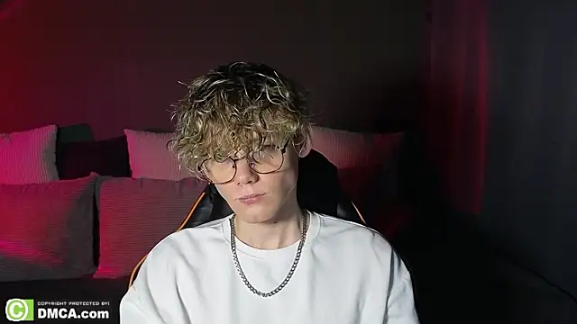 Keytaro online show from March 14, 11:55 pm