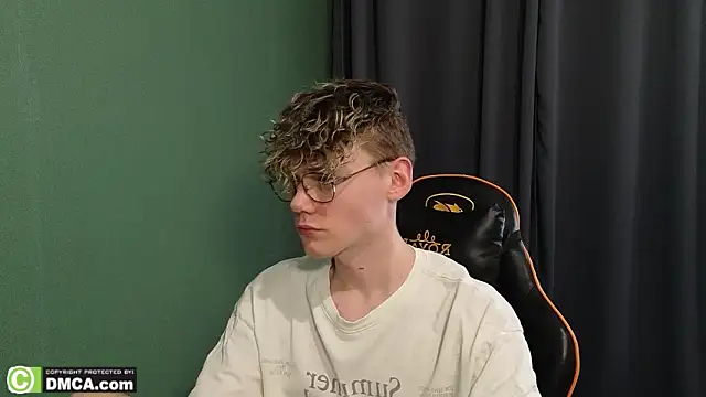 Keytaro online show from February 11, 11:21 am