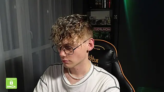 Keytaro online show from November 11, 3:56 am