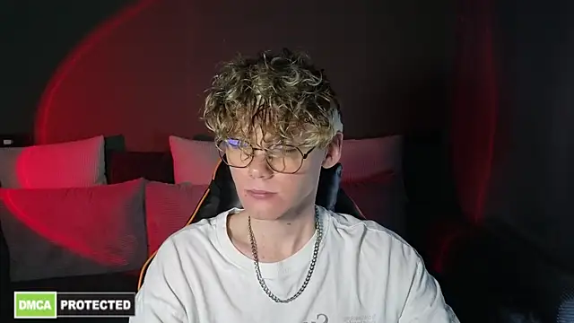 Keytaro online show from April 15, 11:59 am