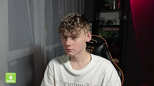 Keytaro online show from October 26, 3:12 pm