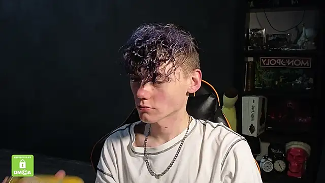 Keytaro online show from November 28, 11:38 pm