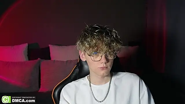 Keytaro online show from March 13, 6:02 pm