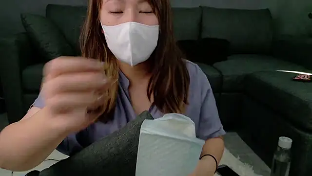 Snapshot of annna_annna_2024 chatting on November 17, 1:42 am annna annna 2024 online show from November 17, 1:42 am