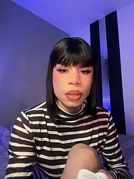 LucyGiraldo online show from June 11, 7:55 pm