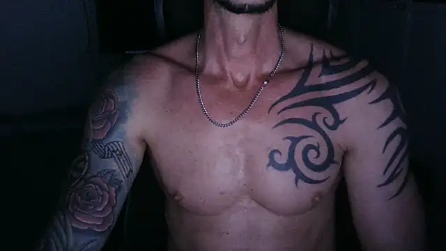 gabrielsaiyann online show from April 18, 5:10 am