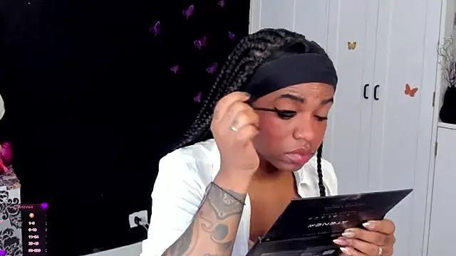 Marce 22 online show from November 6, 7:40 pm