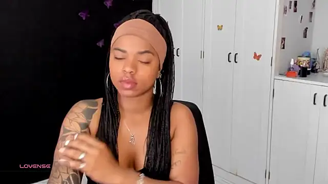 Marce 22 online show from October 6, 3:35 pm