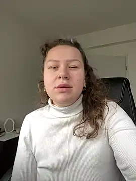 Snapshot of Fancy-Francy chatting on January 24, 11:15 am Fancy-Francy online show from January 24, 11:15 am