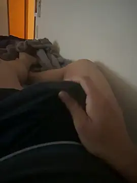 asakoda69 online show from April 18, 10:32 pm