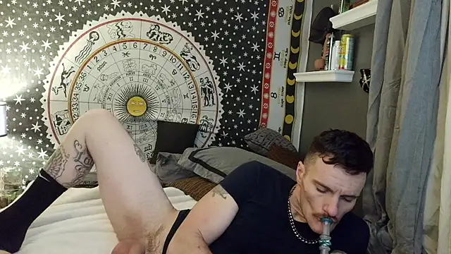 UnCuTupTheBuTT online show from February 10, 3:27 am