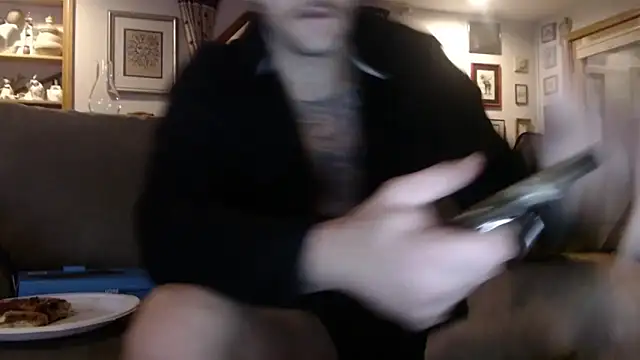 UnCuTupTheBuTT online show from October 30, 4:22 am