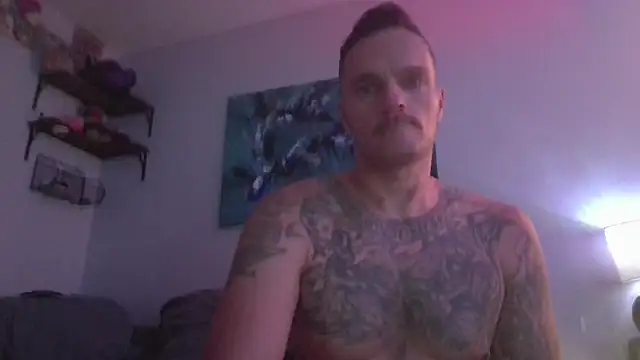 UnCuTupTheBuTT online show from September 29, 6:42 am
