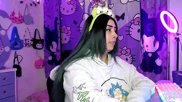 lussyevans24 online show from October 27, 5:30 am